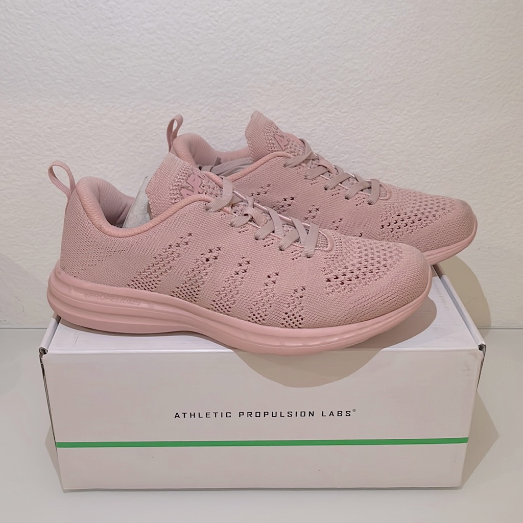 Apl Women’s Techloom Pro Sneakers Size 8 Dusty Rose